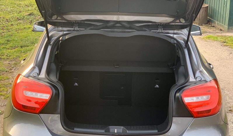 Mercedes Benz A200 AMG lleno