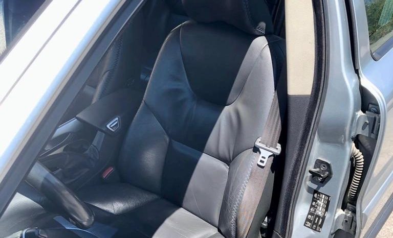 Volvo XC 70 2.4 D5 Momentum lleno